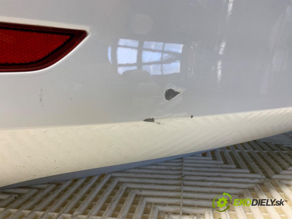 SKODA FABIA III Kombi 2021 70 kW 1.0 TSI 999 nárazník zadní část  (Klika dveří ostatní)