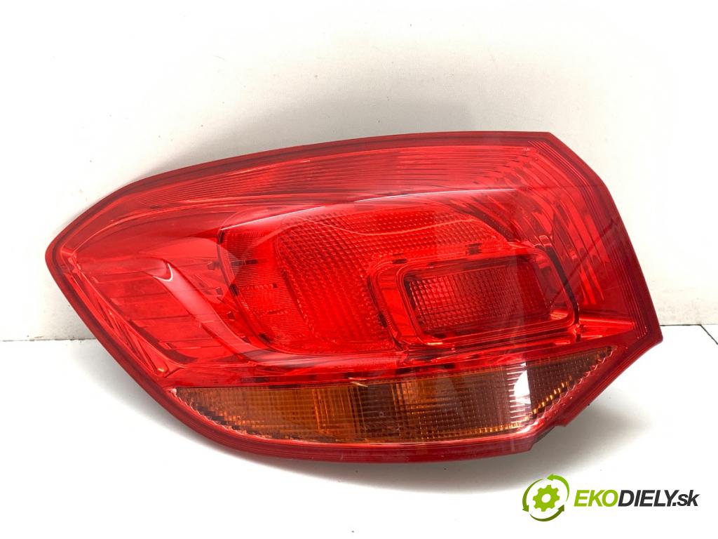 OPEL ASTRA J Kombi 2014 100 kW 1.6 CDTi (35) 1598 světlo levý zadní část 