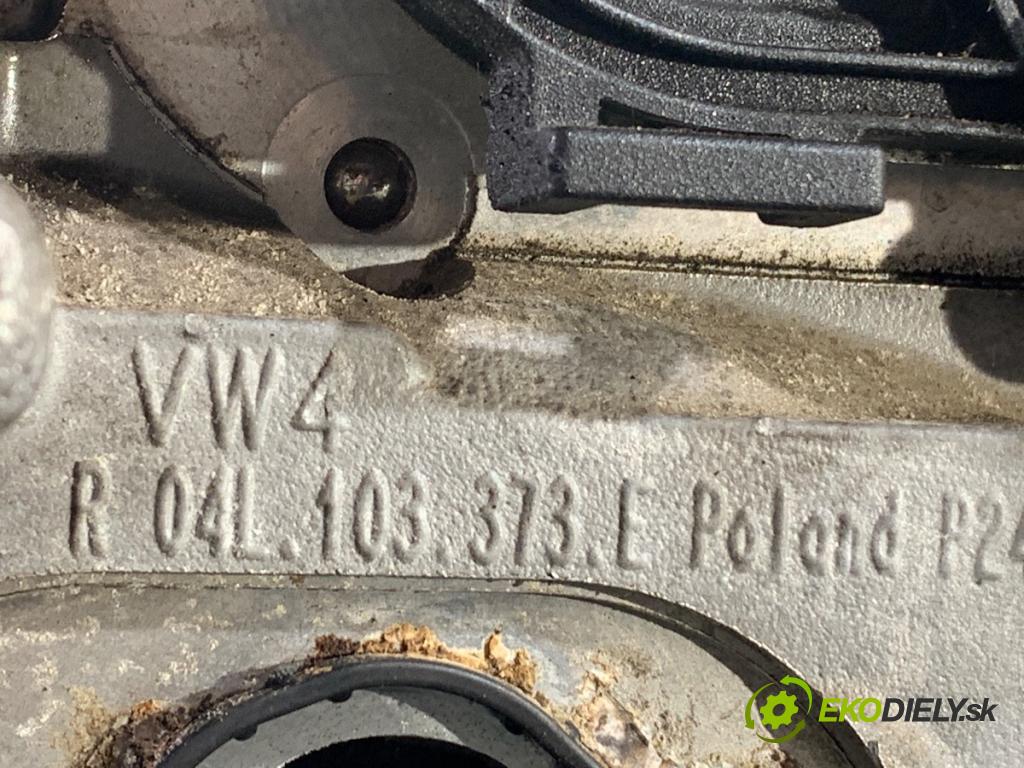 VW GOLF VII Kombi 2015 81 kW 1.6 TDI 1598 hlava válců 04L103292F (Hlava válců)