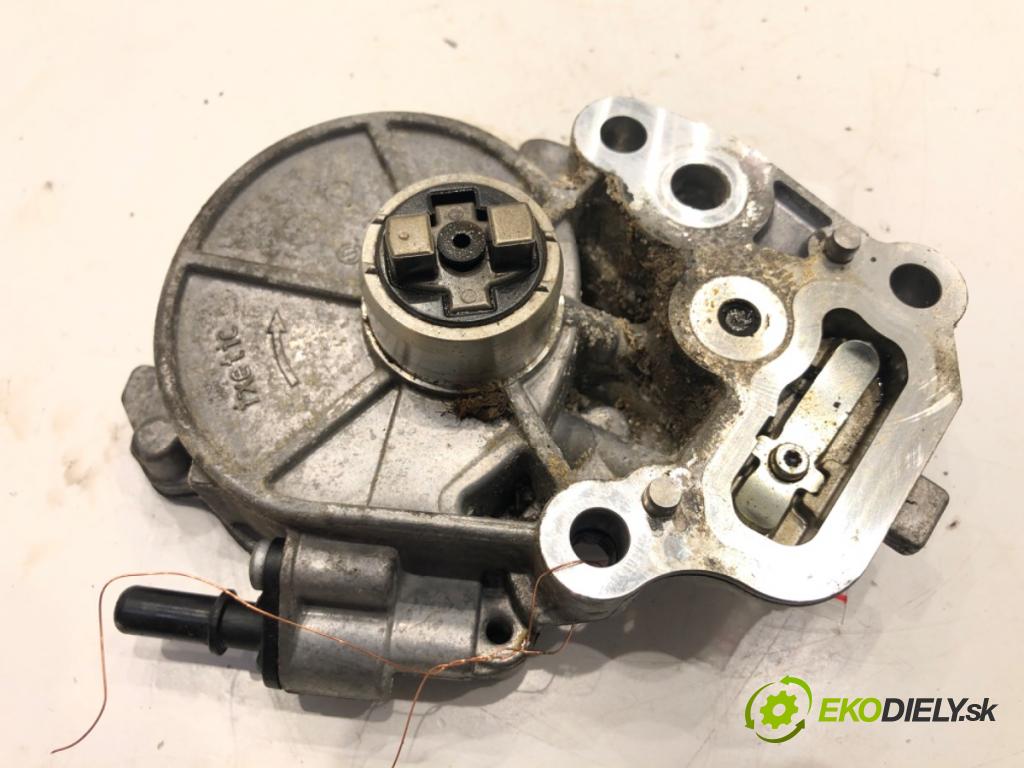 OPEL INSIGNIA B Kombi 2018 121 kW 1.5 (35) 1490 pumpa vakuová 