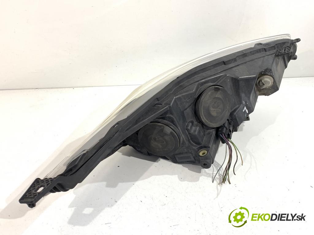FORD FIESTA MK7 liftback 2013 55 kW 1.5 TDCi 1499 Svetlomet ľavy predný C1BB-13W030-AD