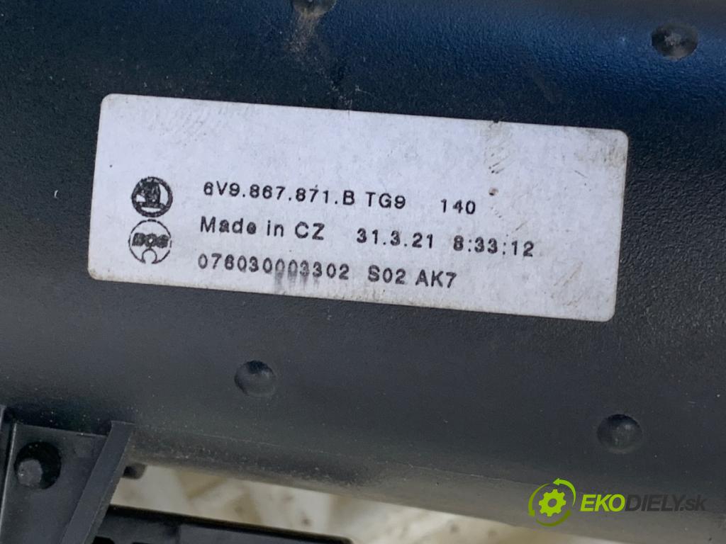 SKODA FABIA III Kombi 2021 70 kW 1.0 TSI 999 Roleta kufra 6V9867871B