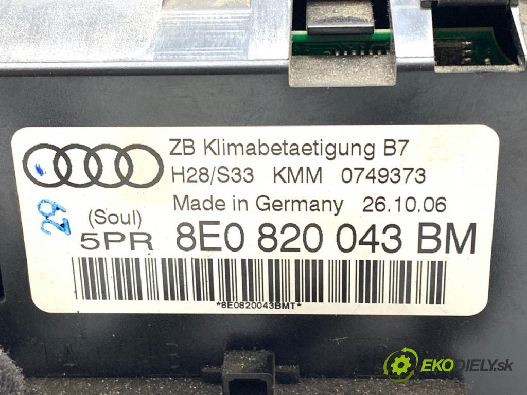 AUDI A4 B7 Kombi 2006 103 kW 2.0 TDI 1968 Panel ovládaní topení 8E0820043BM (Páčky pod volantem)