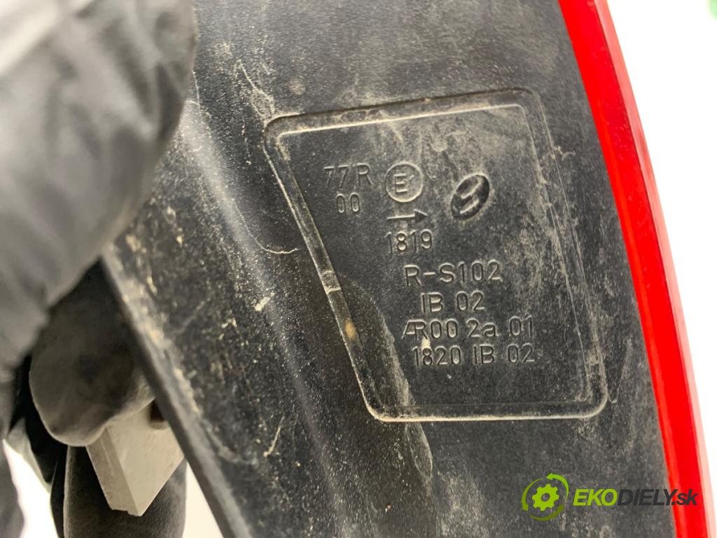 AUDI A4 B7 Kombi 2006 103 kW 2.0 TDI 1968 světlo pravý zadní část 8E9945096E