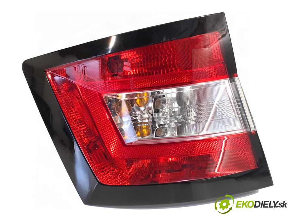 SKODA FABIA III Kombi 2021 70 kW 1.0 TSI 999 světlo levý zadní část 6V9945095