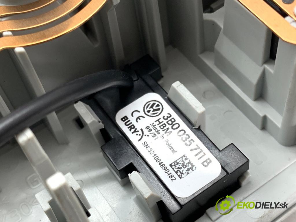 SKODA FABIA III Kombi 2021 70 kW 1.0 TSI 999 Svetlo stropné 3B0947105