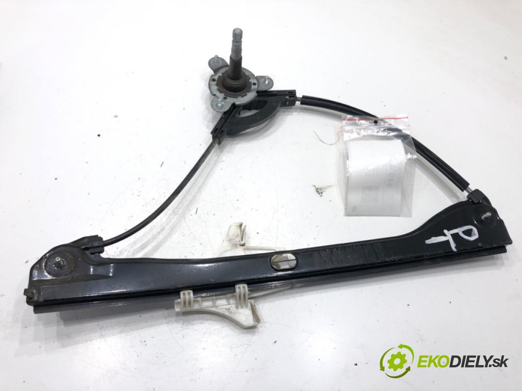 SKODA FABIA III liftback 2015 55 kW 1.0 999 mechanismus okna pravý zadní část 