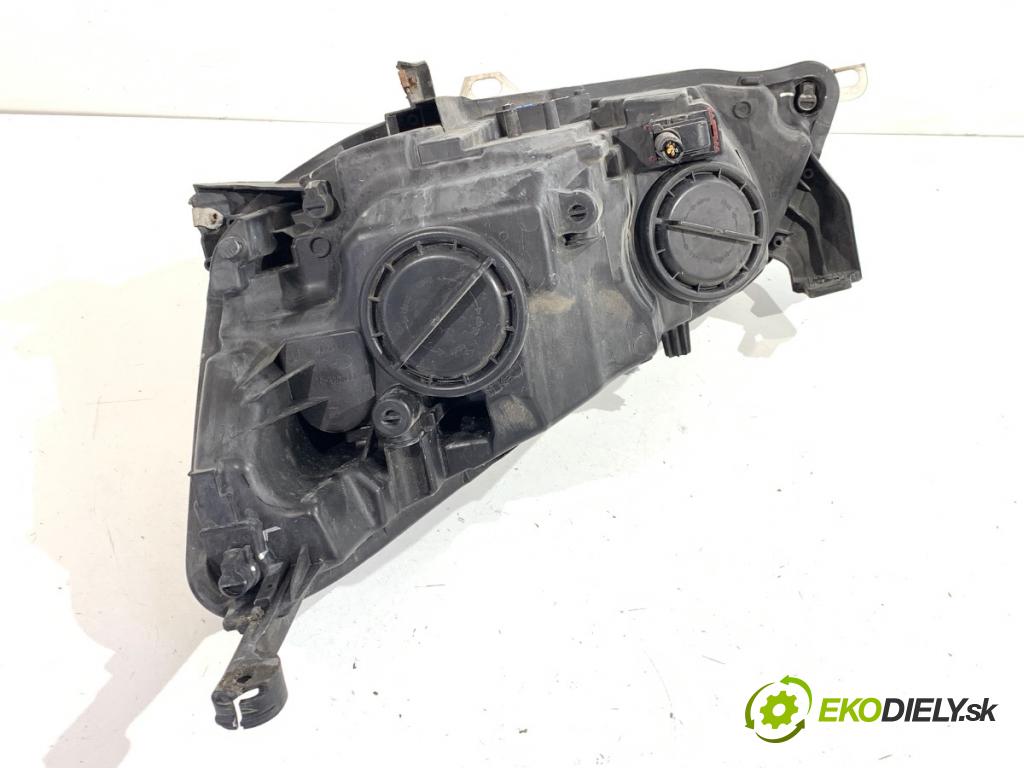 OPEL ASTRA J Kombi 2014 100 kW 1.6 CDTi (35) 1598 světlomet pravý přední část XENON 13374518
