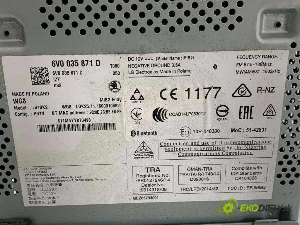 SKODA FABIA III liftback 2016 66 kW 1.2 TSI 1197 RADIO 6V0035871D (Audio zařízení)