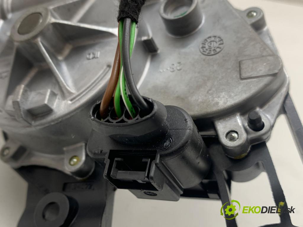 SKODA FABIA III liftback 2016 66 kW 1.2 TSI 1197 Motor stieračov zad 5F4955711