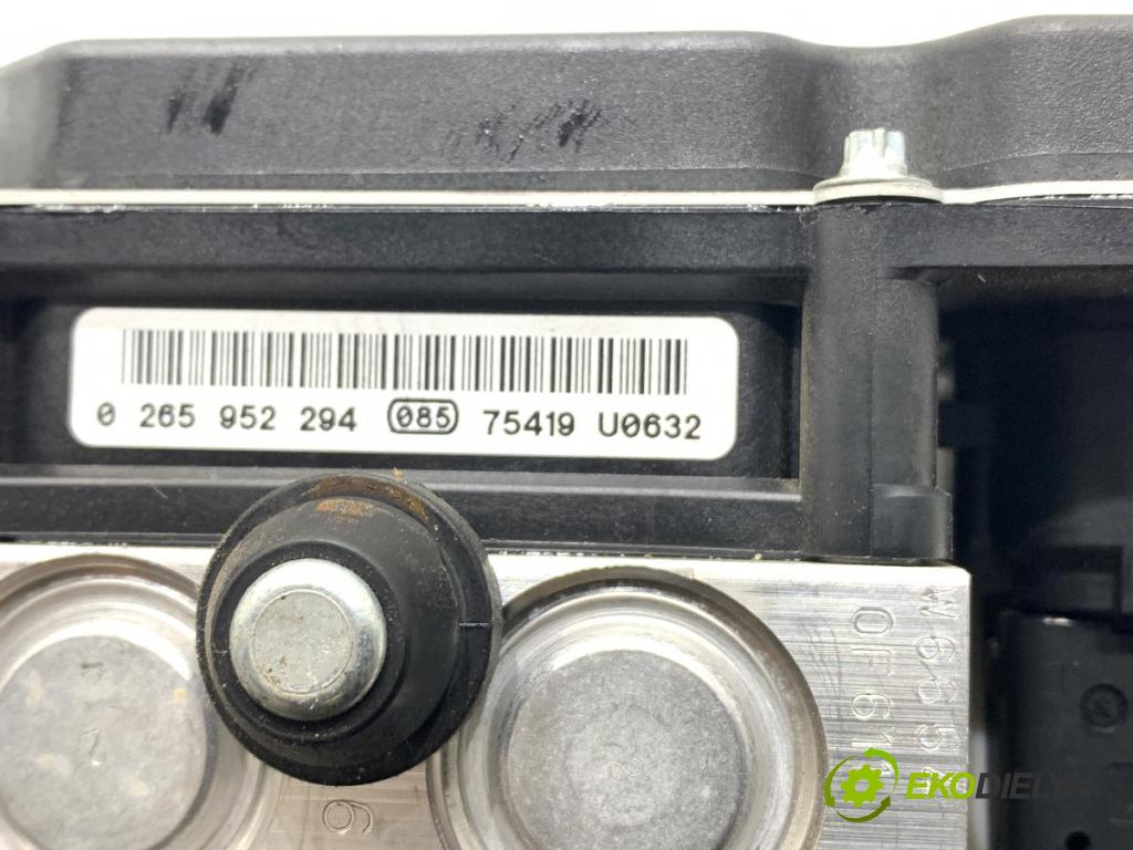 PEUGEOT 508 I sedan 2017 110 kW 2.0 BlueHDi 150 1997 pumpa ABS 9677031780 (Pumpa ABS)