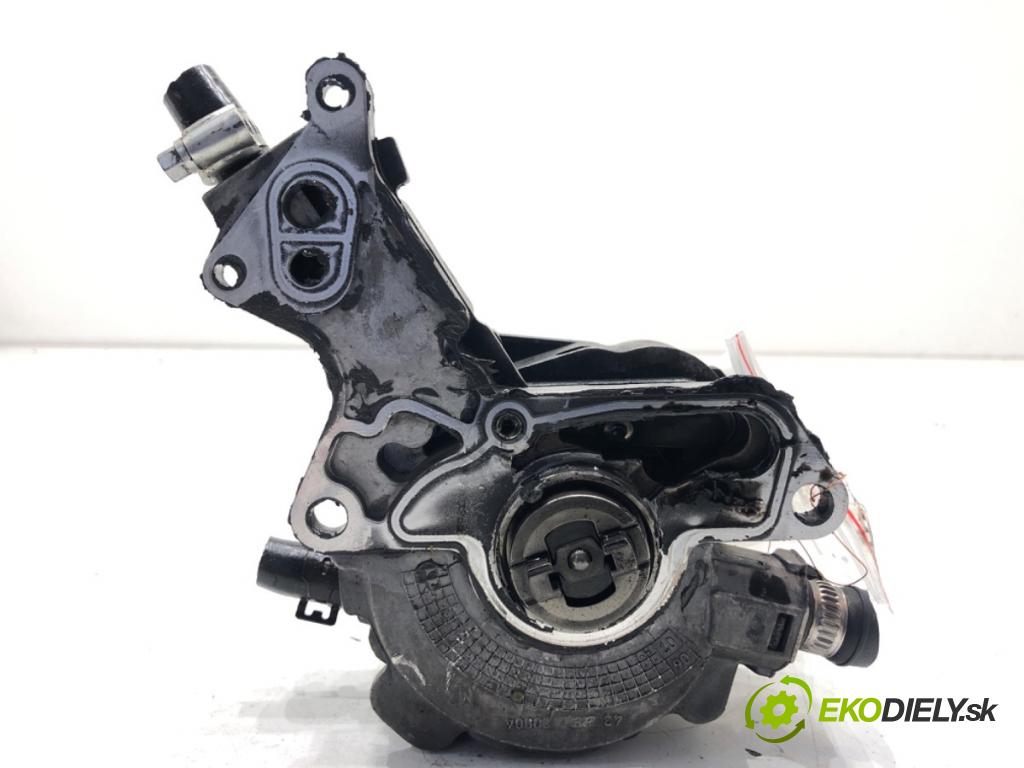 AUDI A4 B7 Kombi 2007 103 kW 2.0 TDI 1968 pumpa vakuová 038145209N
