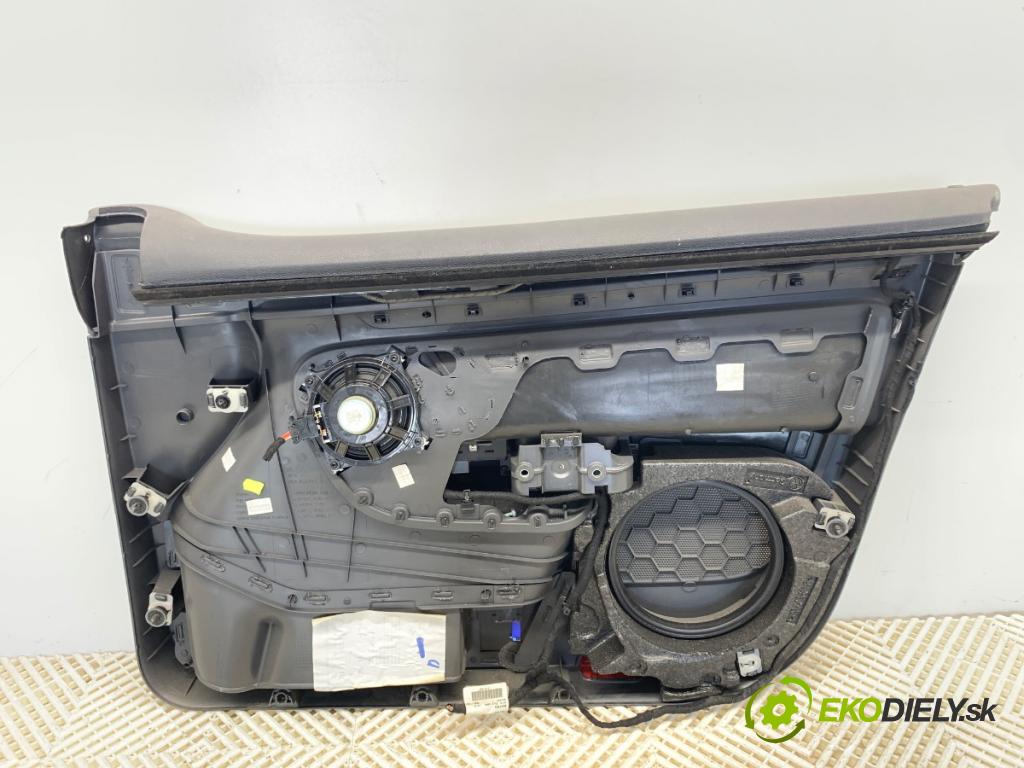 VW GOLF V liftback 2004 66 kW 1.4 FSI 1390 čalúnenie Dvere ľavy predný