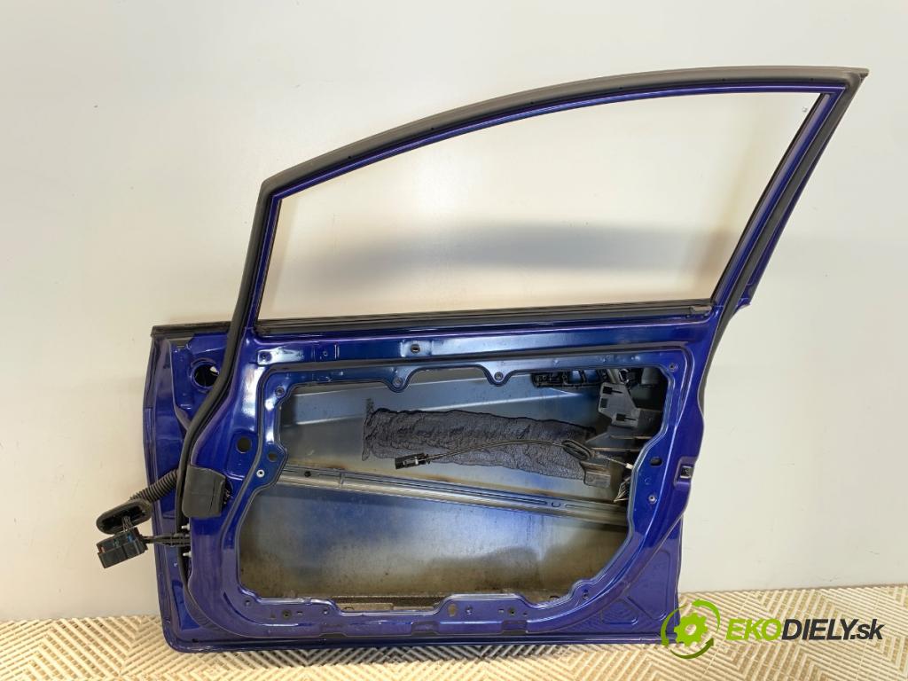 FORD FIESTA MK7 liftback 2015 60 kW 1.25 1242 dveře pravý přední část