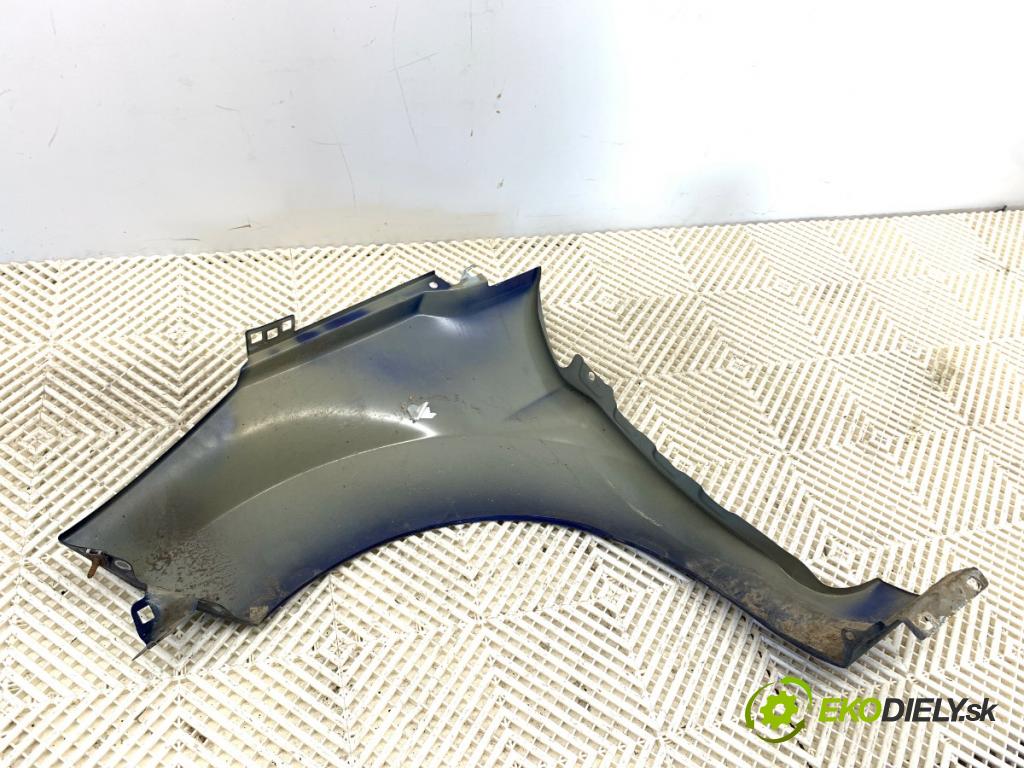 FORD FIESTA MK7 liftback 2015 60 kW 1.25 1242 blatník pravý přední část