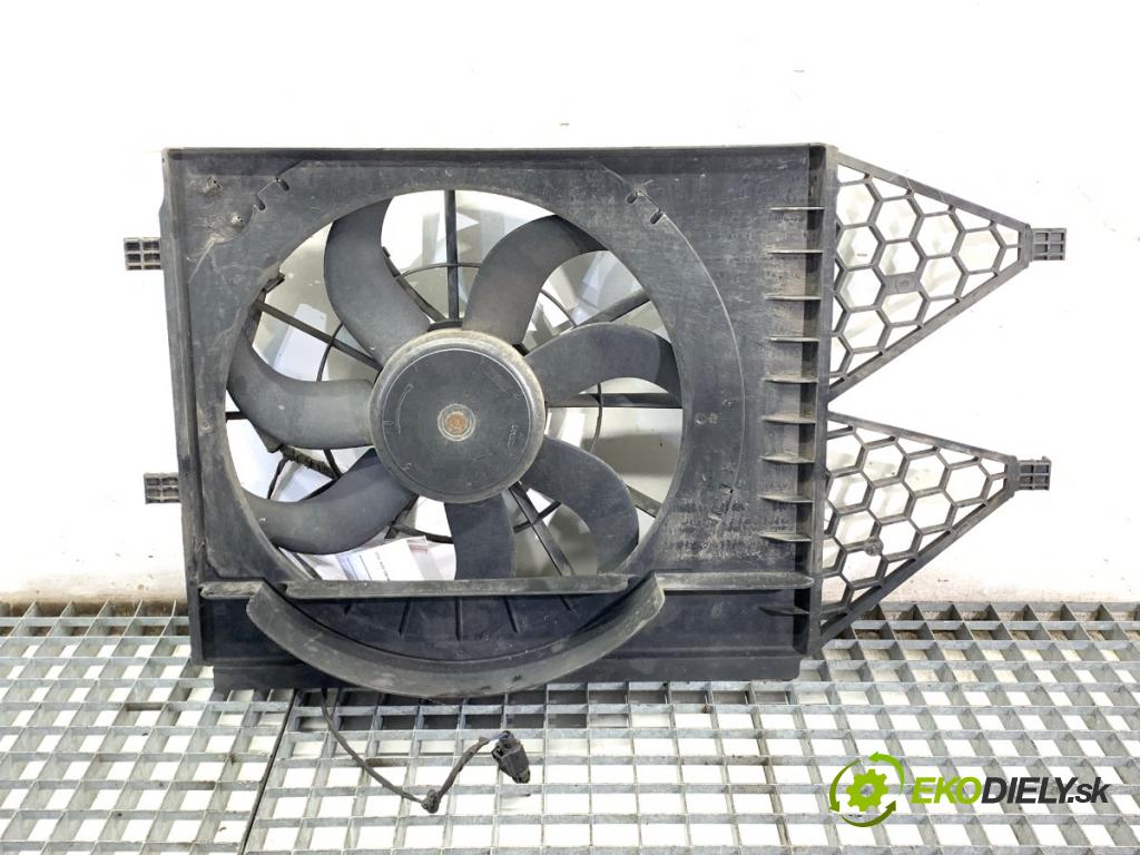 SKODA FABIA III liftback 2015 55 kW 1.0 999 Ventilátor chladiča 6R0959455E (Ventilátor)