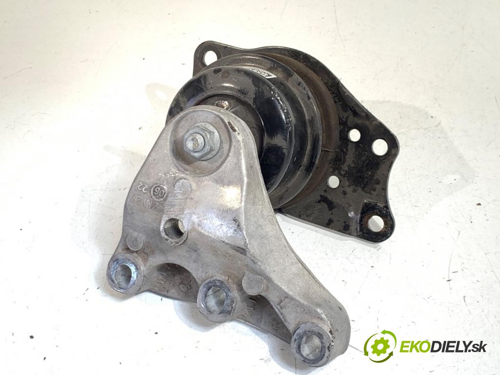 SKODA FABIA III liftback 2015 55 kW 1.0 999 AirBag motora pravý 6C0199167B