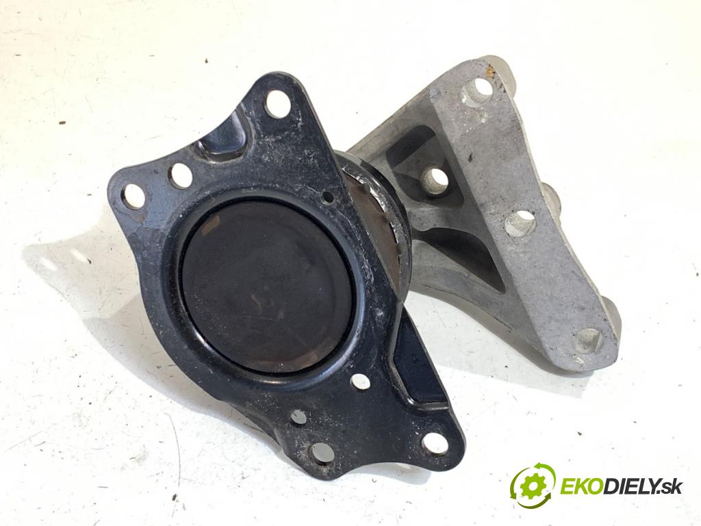 SKODA FABIA III liftback 2015 55 kW 1.0 999 AirBag motora pravý 6C0199167B