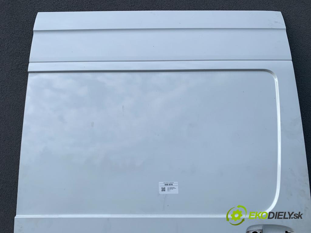 MERCEDES-BENZ eSPRINTER Skrzynia Skrzynia 2021 85 kW Electric (910.633)  Dvere pravy zad posuvné
