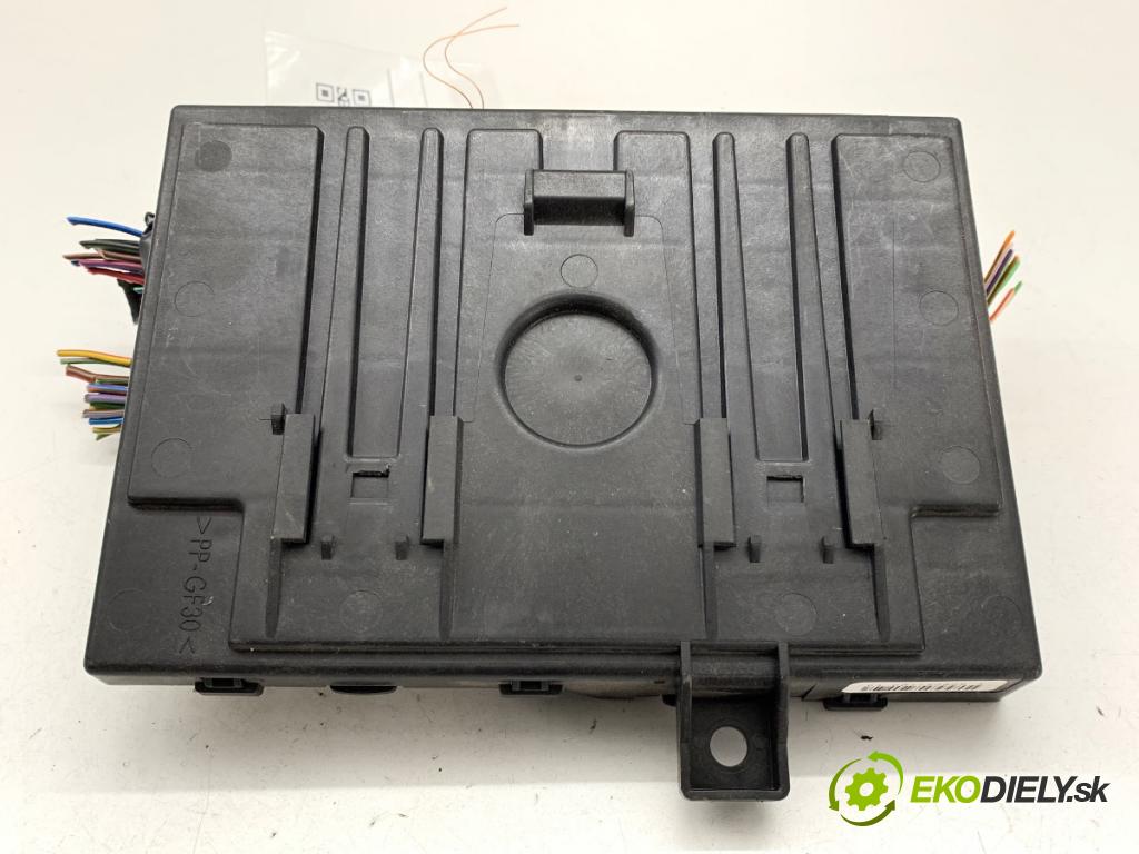 FORD FIESTA MK7 liftback 2013 55 kW 1.5 TDCi 1499 modul komfortu AV1T-15K600-EH (Komfortní modul)