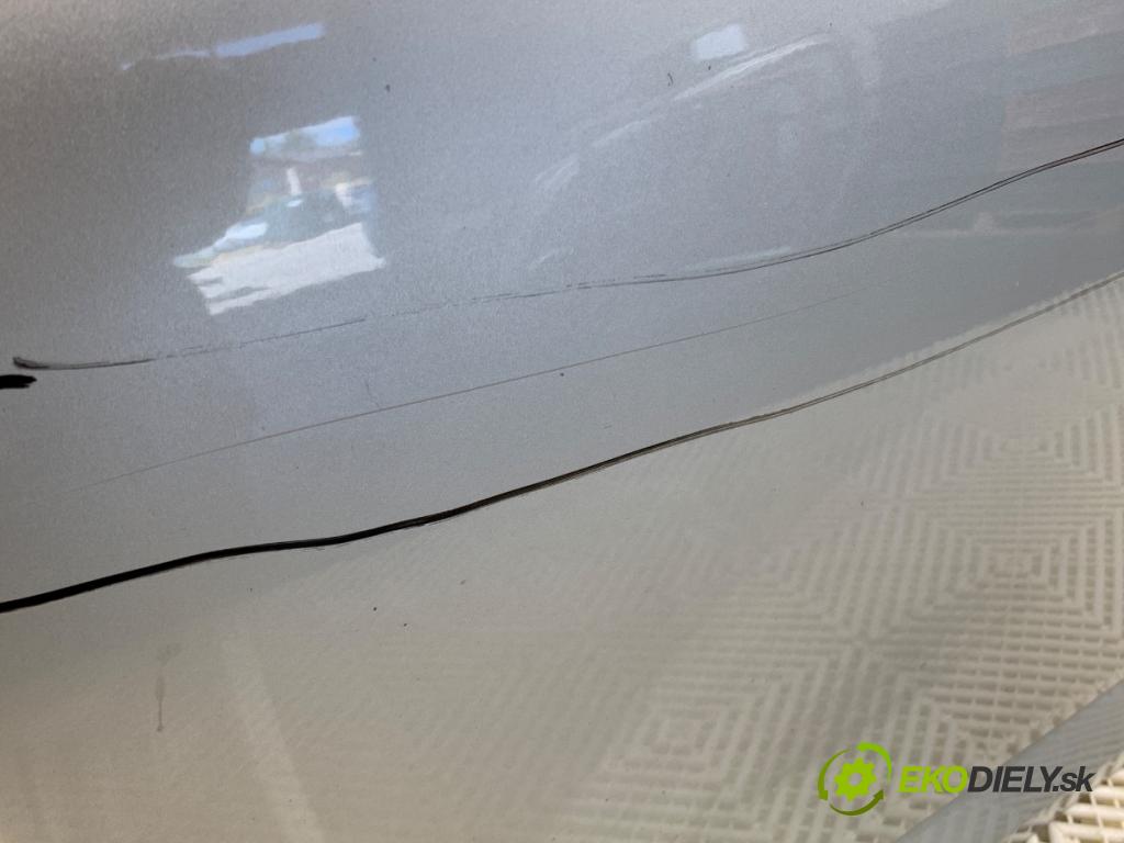 SKODA OCTAVIA III liftback 2015 81 kW 1.6 TDI 1598 Dvere ľavy predný LA7W