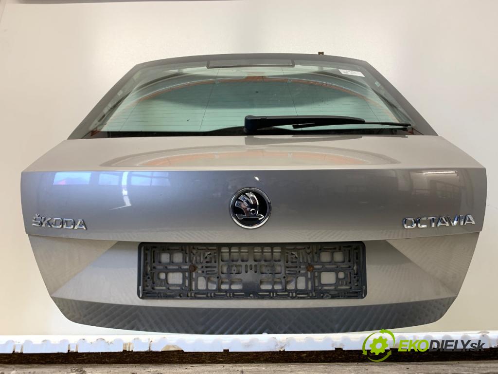 SKODA OCTAVIA III liftback 2018 110 kW 1.4 TSI 1395 kapota zad