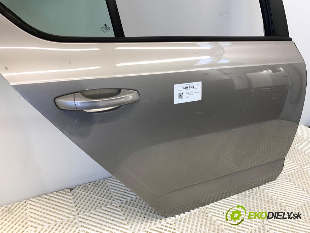 SKODA OCTAVIA III liftback 2018 110 kW 1.4 TSI 1395 dveře pravý zadní část