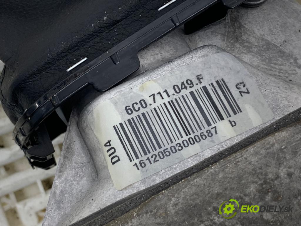 SKODA FABIA III liftback 2016 66 kW 1.2 TSI 1197 kulisa 6C0711049F (Řadicí páka (kulisa) )