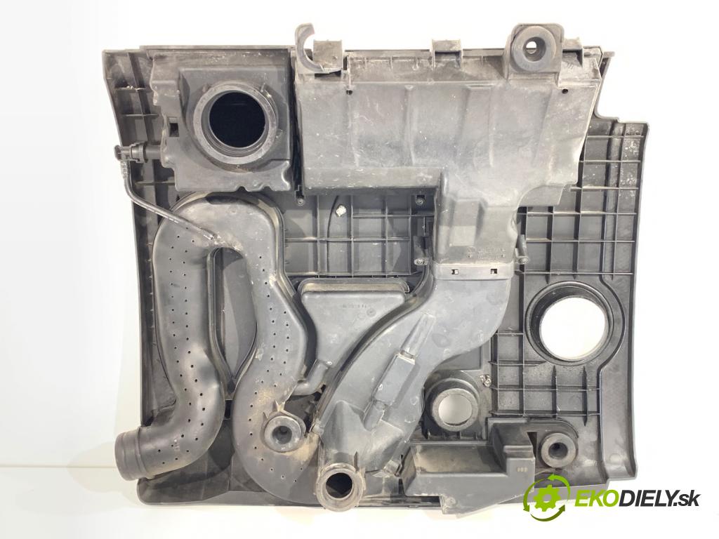 VW GOLF V liftback 2004 66 kW 1.4 FSI 1390 kryt motora 03C129607K (Kryt motoru )