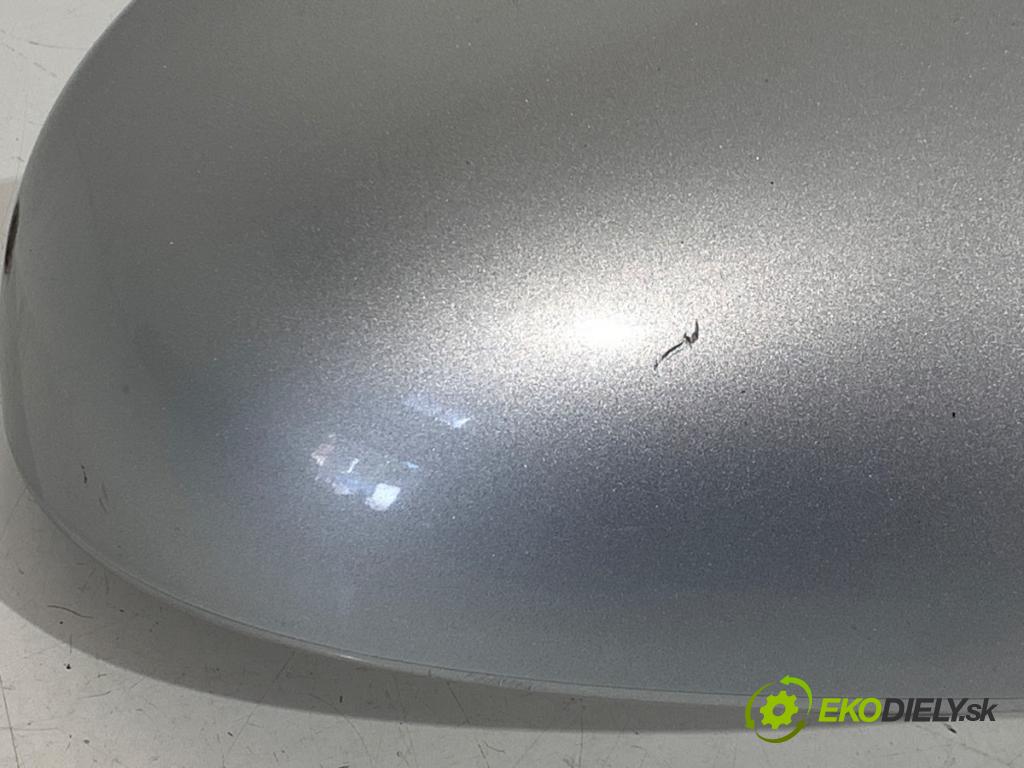 VW GOLF V liftback 2004 66 kW 1.4 FSI 1390 zpětné zrcátko levý LA7W