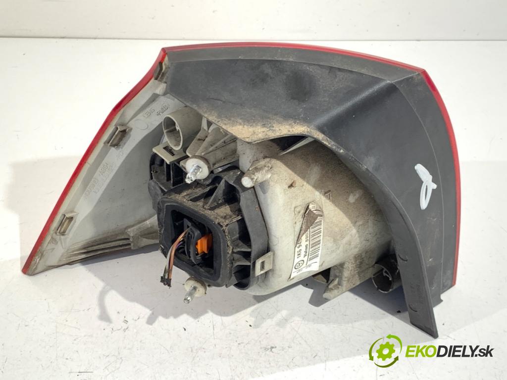 VW GOLF V liftback 2004 66 kW 1.4 FSI 1390 Svetlo pravy zad 1K6945096G