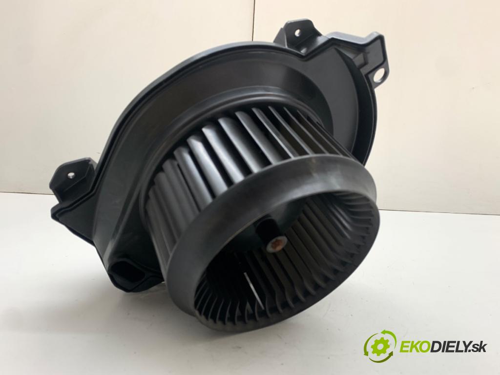 MERCEDES-BENZ eSPRINTER Skrzynia Skrzynia 2021 85 kW Electric (910.633)  ventilátor kúrenia A0008307902
