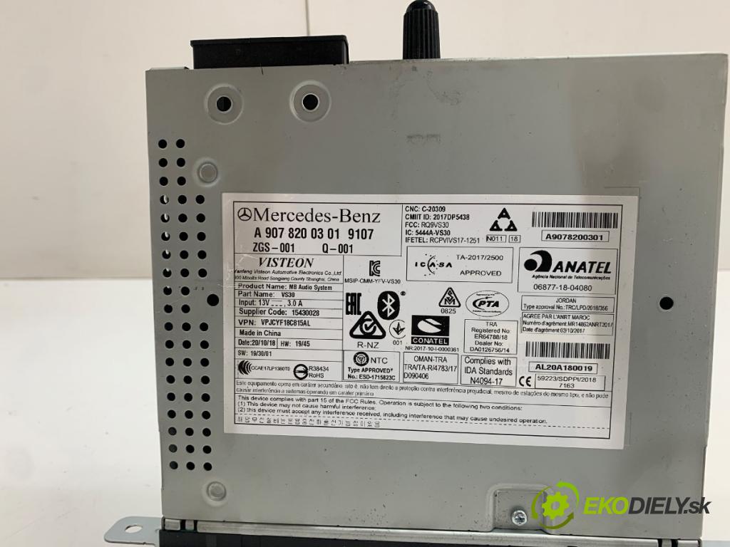 MERCEDES-BENZ eSPRINTER Skrzynia Skrzynia 2021 85 kW Electric (910.633)  RADIO A9078200301 (Audio zariadenie)