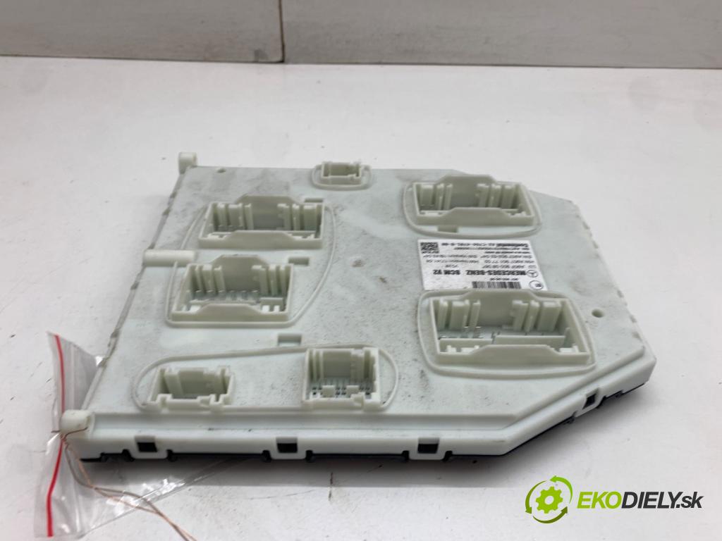 MERCEDES-BENZ eSPRINTER Skrzynia Skrzynia 2021 85 kW Electric (910.633)  modul komfortu A9079000806 (Komfortní modul)