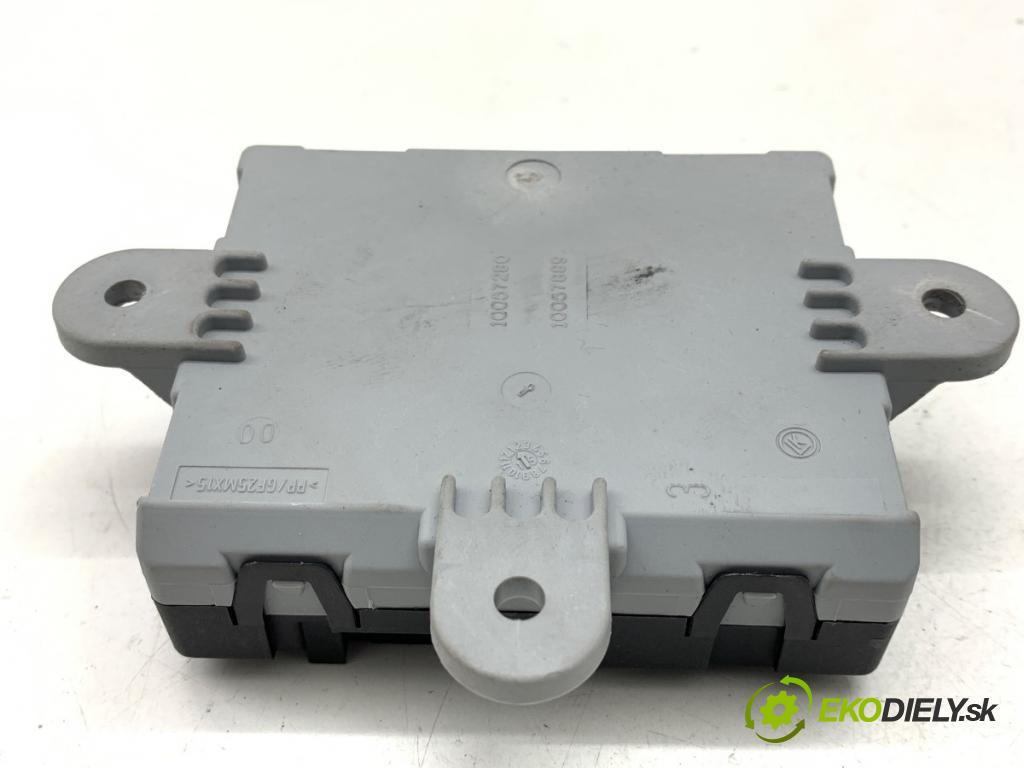 FORD FIESTA MK7 liftback 2015 60 kW 1.25 1242 modul dveře CV1T-14B533-AG