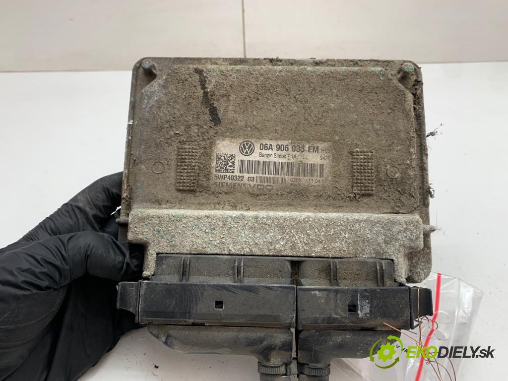 VW GOLF V Kombi 2007 75 kW 1.6 1595 riadiaca jednotka Motor 06A906033EM (Riadiaca jednotka)