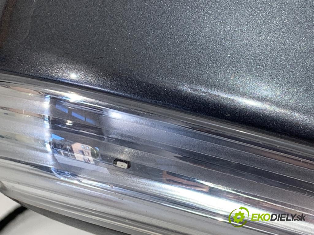 VW GOLF V Kombi 2007 75 kW 1.6 1595 zpětné zrcátko pravý LD7X