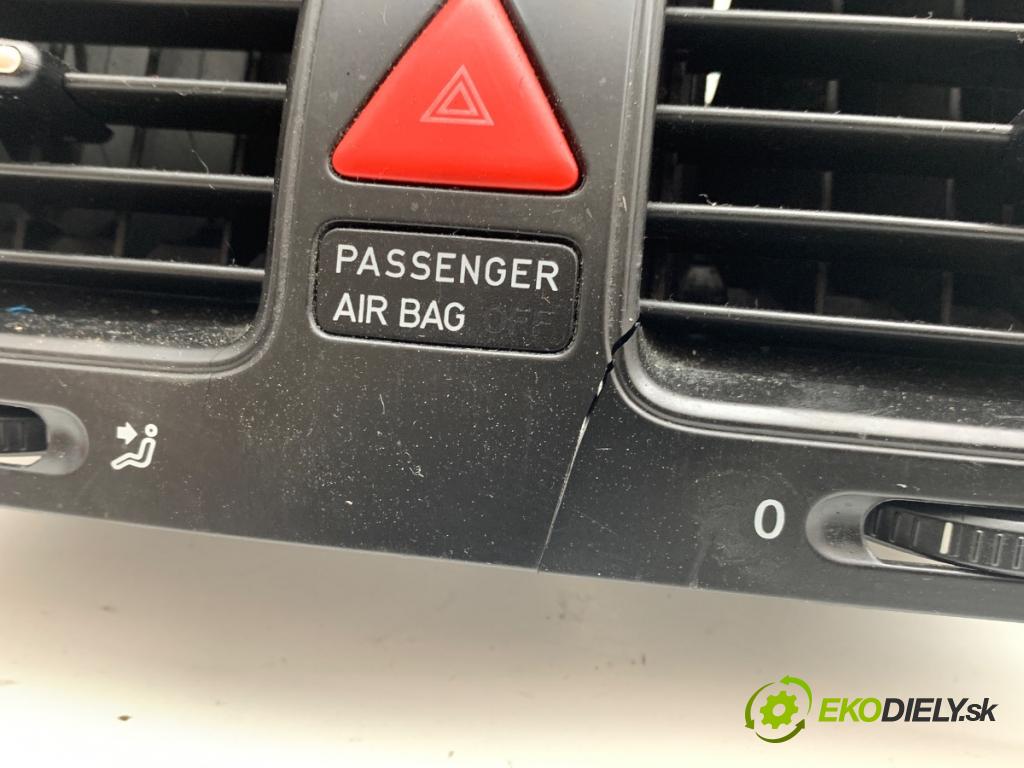 VW GOLF V Kombi 2007 75 kW 1.6 1595 mří topení přední část střední 1K0819735C