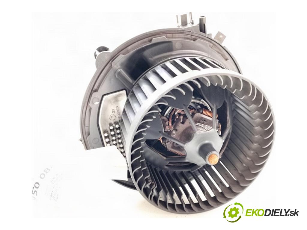 SKODA OCTAVIA III liftback 2015 81 kW 1.6 TDI 1598 ventilátor kúrenia 5E1857921