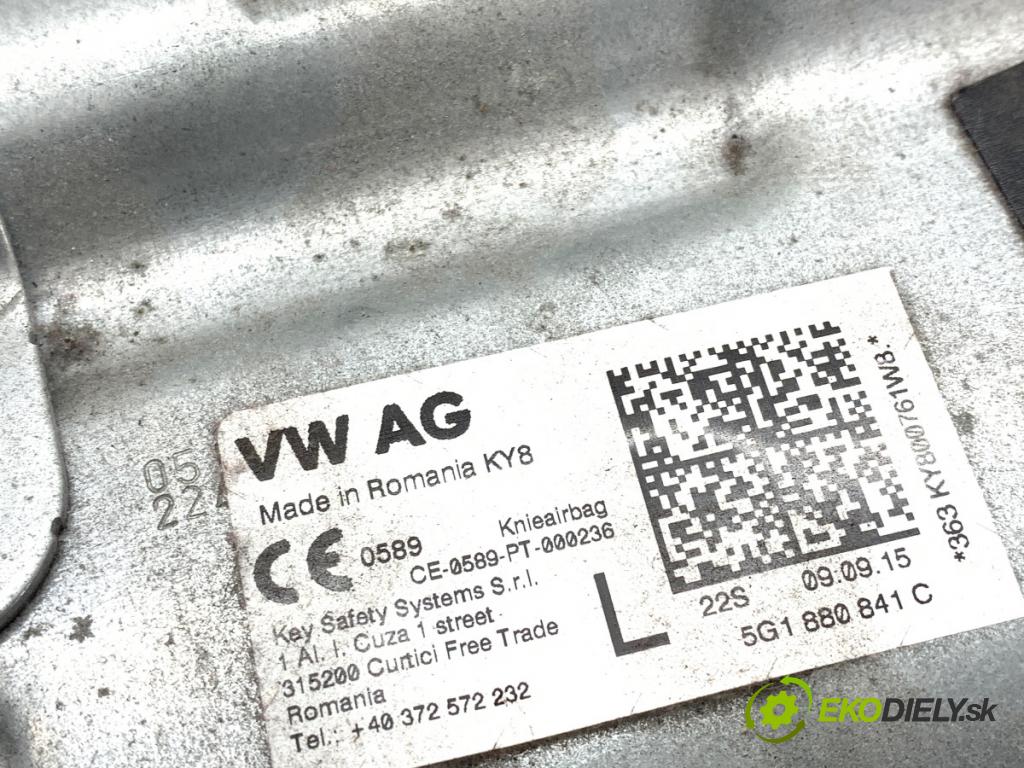 SKODA OCTAVIA III liftback 2015 81 kW 1.6 TDI 1598 AirBag koleno: 5G1880841C