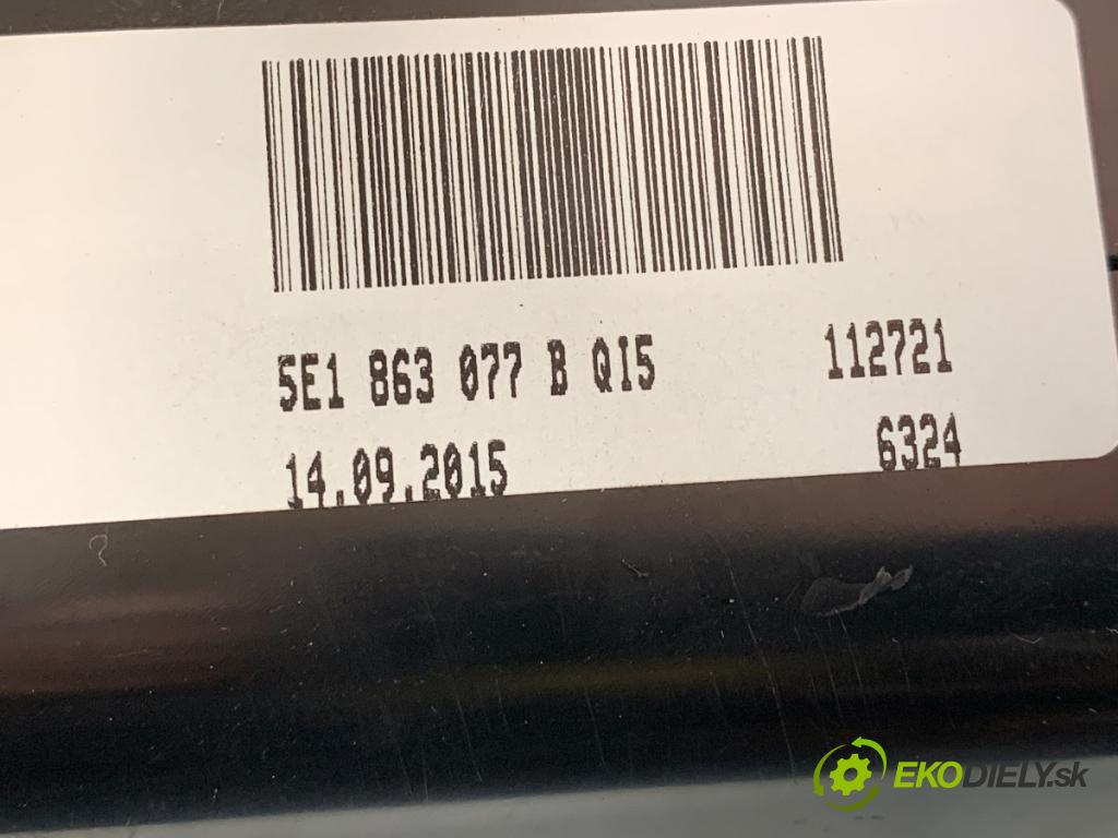 SKODA OCTAVIA III liftback 2015 81 kW 1.6 TDI 1598 popelník 5E1863077B