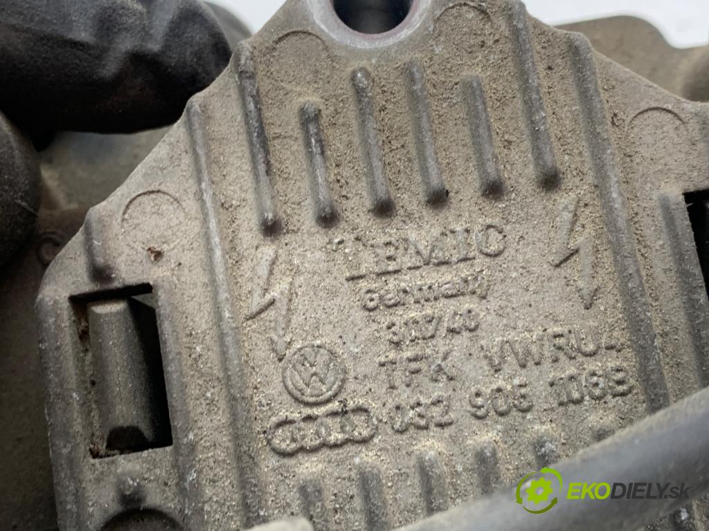 VW GOLF V Kombi 2007 75 kW 1.6 1595 Cievka zapaľovacia 032905106B (Zapaľovacia cievka)