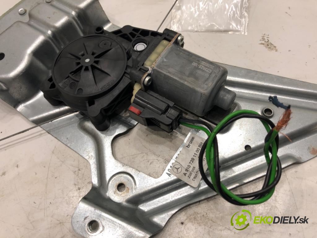 MERCEDES-BENZ eSPRINTER Skrzynia Skrzynia 2021 85 kW Electric (910.633) Mechanizmus okna pravy predný A9107201100