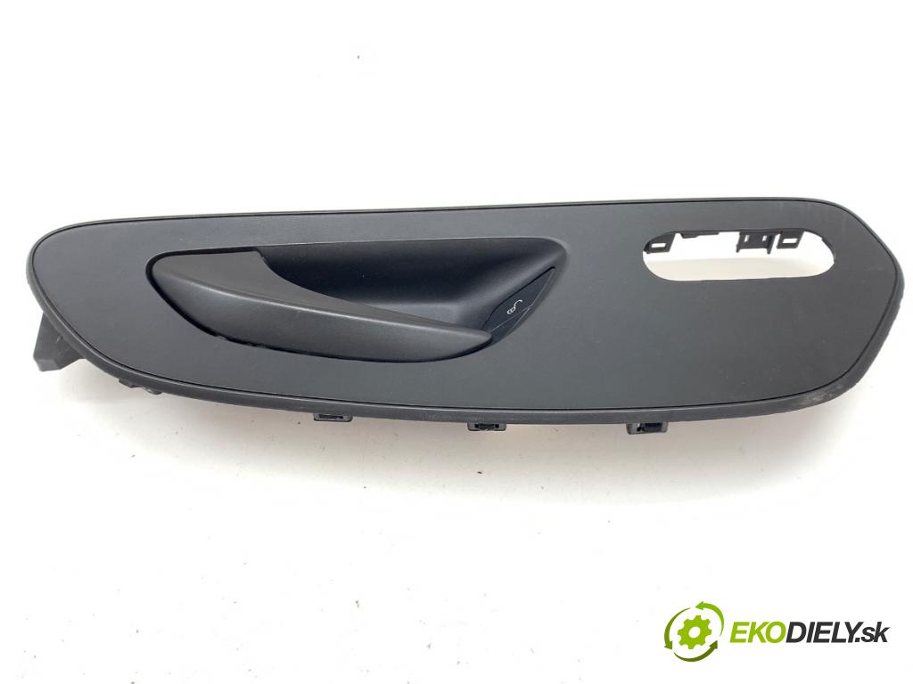 MERCEDES-BENZ eSPRINTER Skrzynia Skrzynia 2021 85 kW Electric (910.633)  Kľučka vnútorná ľavy predný A9077605200