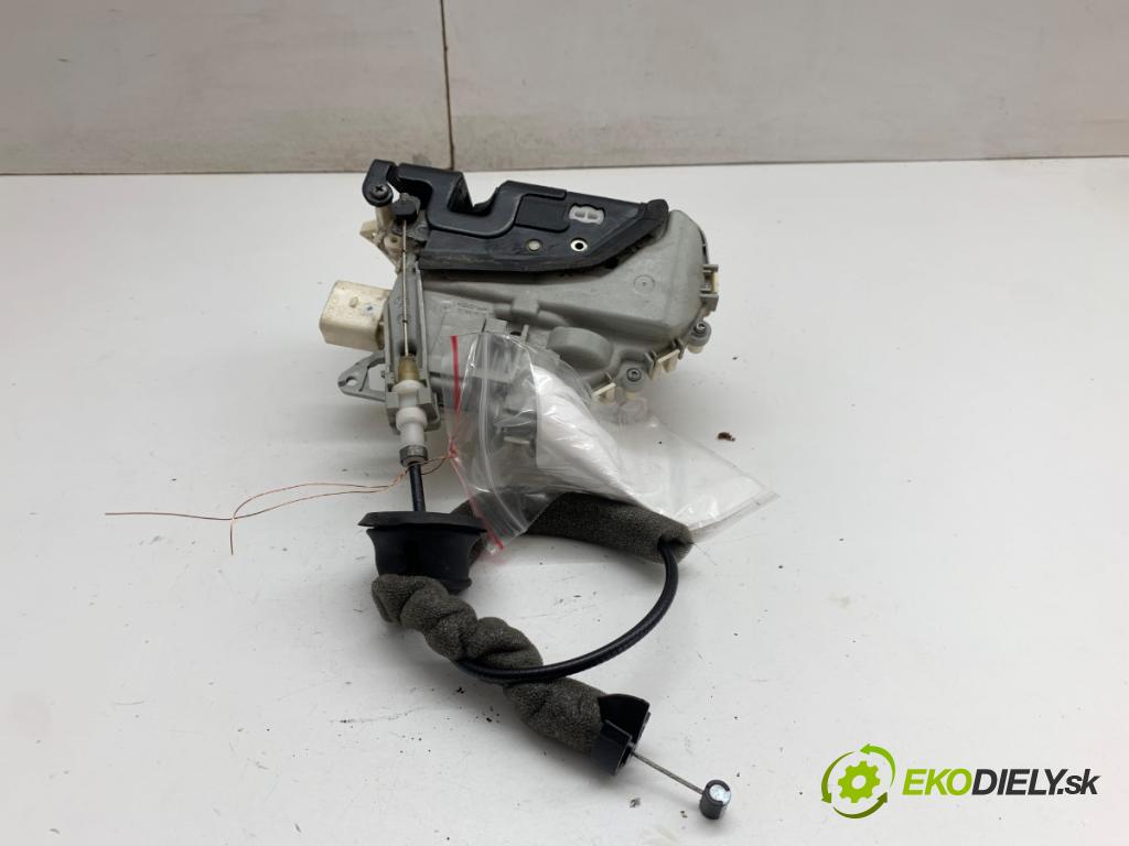 AUDI A6 C7 Kombi 2012 130 kW 2.0 TDI 1968 zámok Dvere ľavy predný 8J1837015C