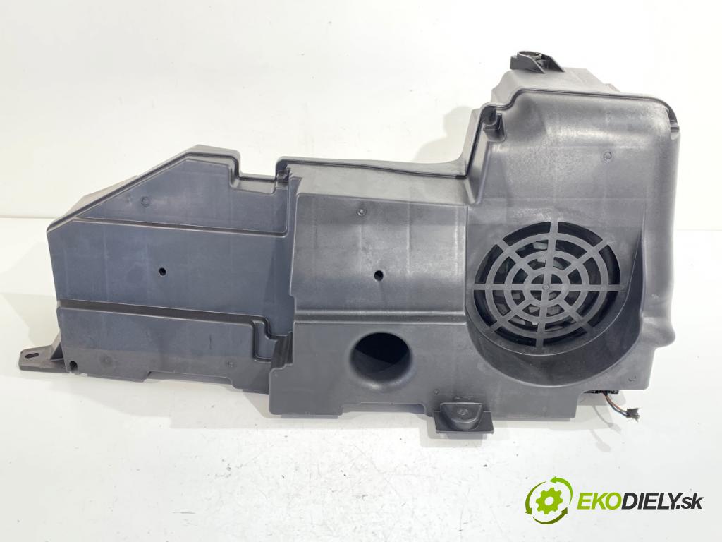 AUDI A6 C7 Kombi 2012 130 kW 2.0 TDI 1968 subwoofer 4G9035381A (Audio zařízení)