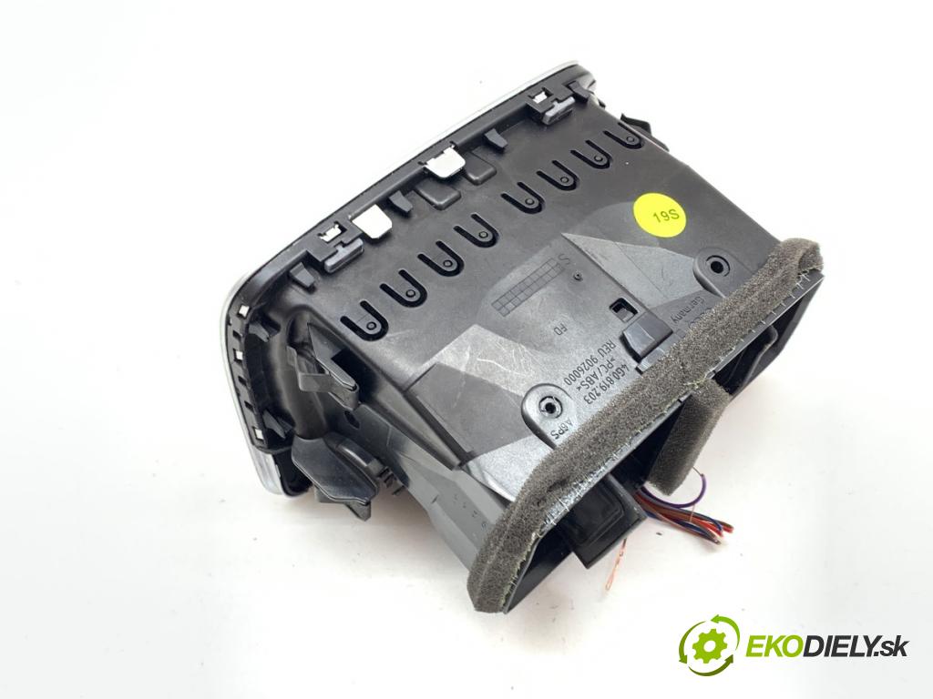 AUDI A6 C7 Kombi 2012 130 kW 2.0 TDI 1968 Mriežky kúrenia zad 4G0819203