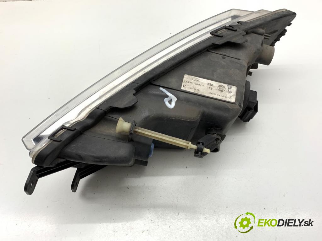 SKODA OCTAVIA III liftback 2015 81 kW 1.6 TDI 1598 Hmlové svetlo, hmlovka pravy predný 5E0941700D