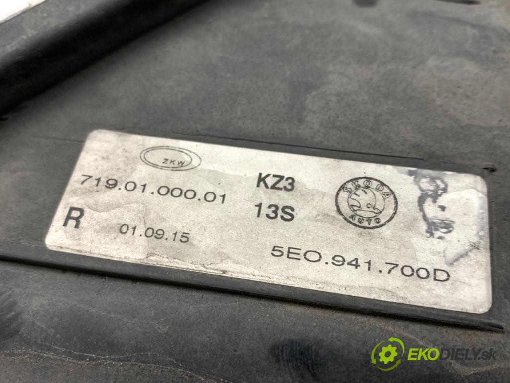 SKODA OCTAVIA III liftback 2015 81 kW 1.6 TDI 1598 Hmlové svetlo, hmlovka pravy predný 5E0941700D