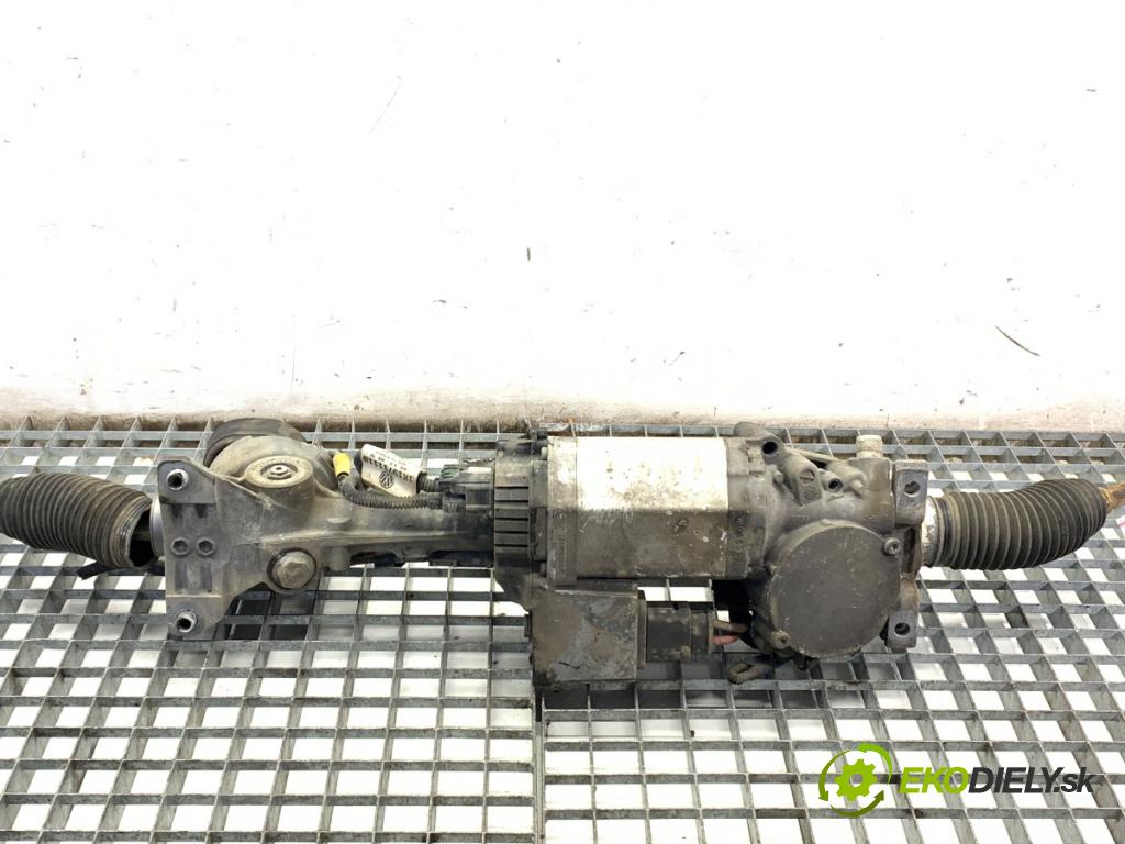 VW GOLF V liftback 2004 66 kW 1.4 FSI 1390 řízení volantu řízení 1K1423051BJ